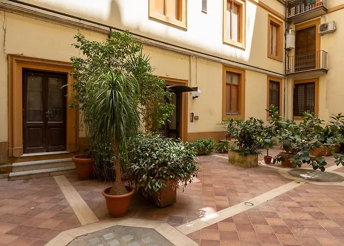 Casa Lucrezio Saint Peter's